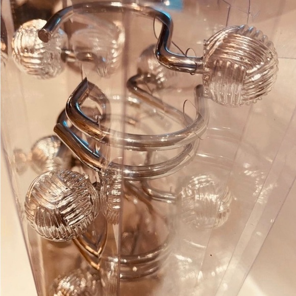 Shower cortain hooks - Picture 4 of 4